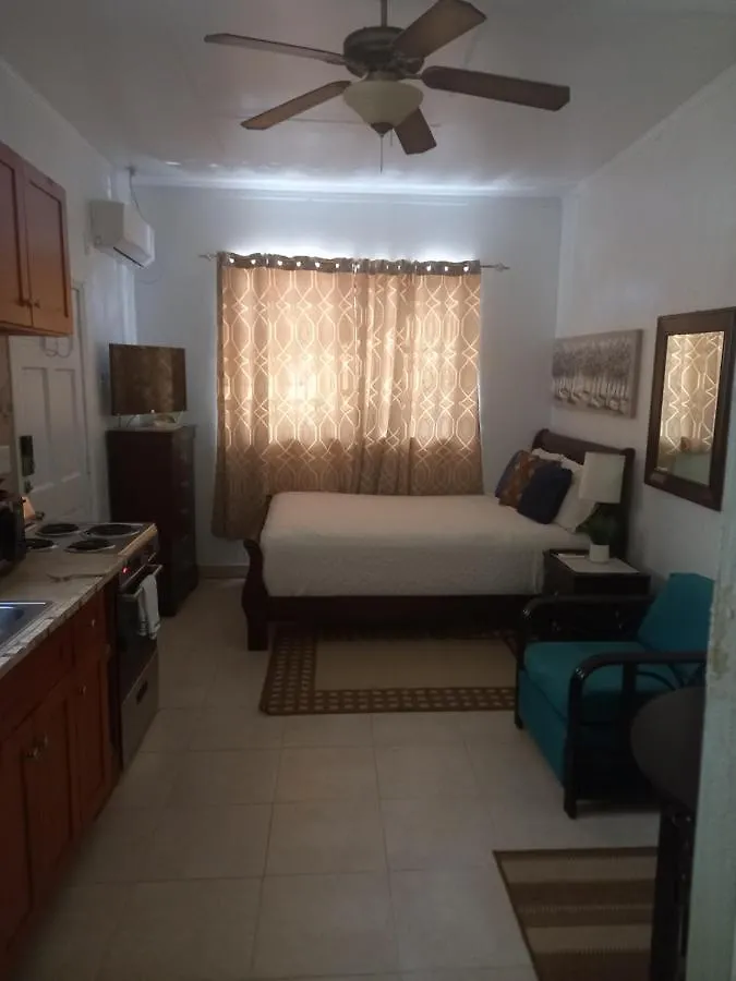 A Taste Of Paradise - Vacation Rentals Close To Us Embassy & Restaurants ナッソー バハマ