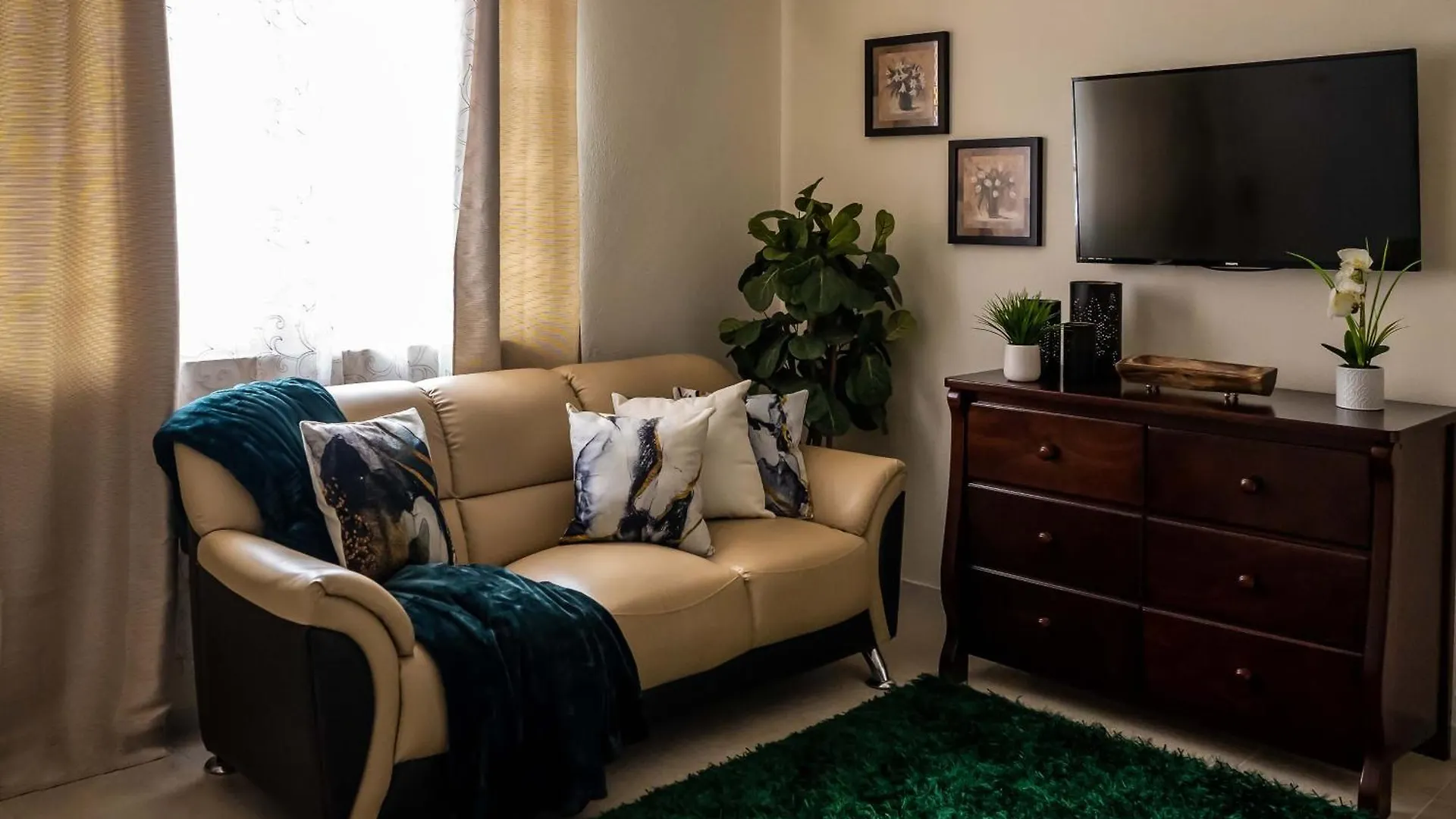 A Taste Of Paradise - Vacation Rentals Close To Us Embassy & Restaurants ナッソー アパート